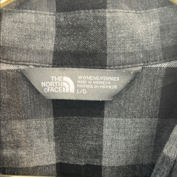 Women’s The North Face Black and Gray Checkered Shirt - Picture 2 of 3